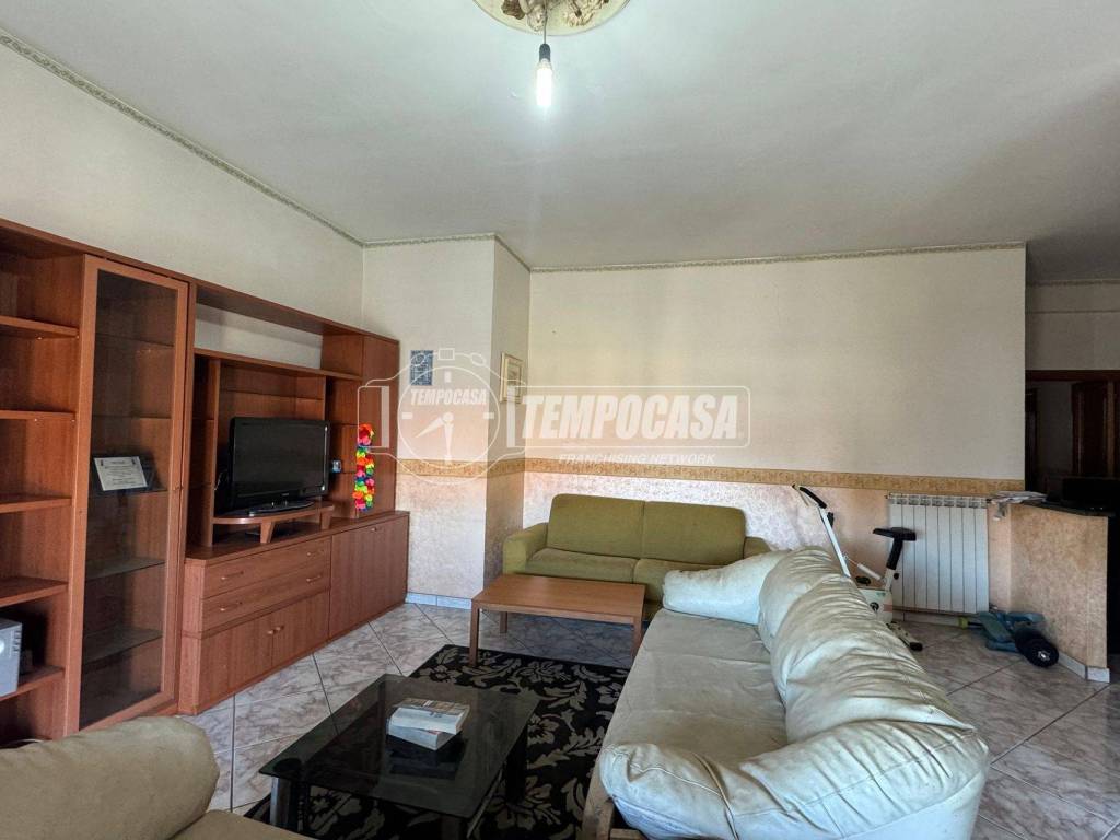 Appartamento a Gricignano di aversa in Via Diocleziano 47 - Foto 2