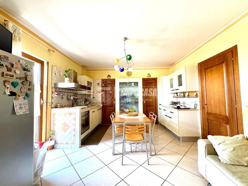 Appartamento a Casaluce in Via Giuseppe Mazzini 13 - Foto 4