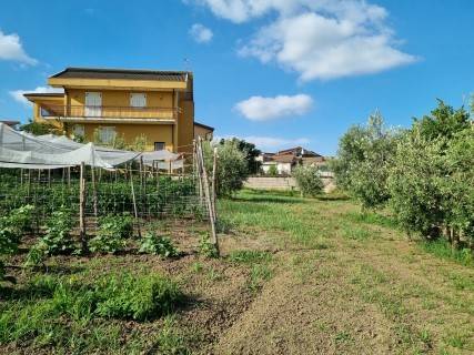 Terreno a Montemiletto in Via Francesco Di Benedetto - Foto 3