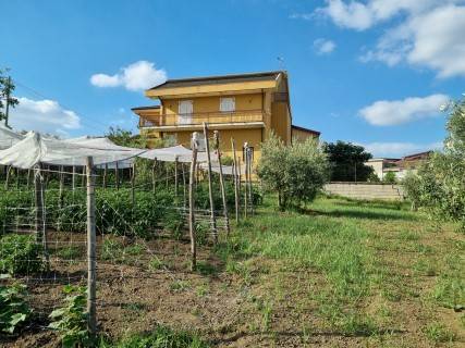Terreno a Montemiletto in Via Francesco Di Benedetto - Foto 5