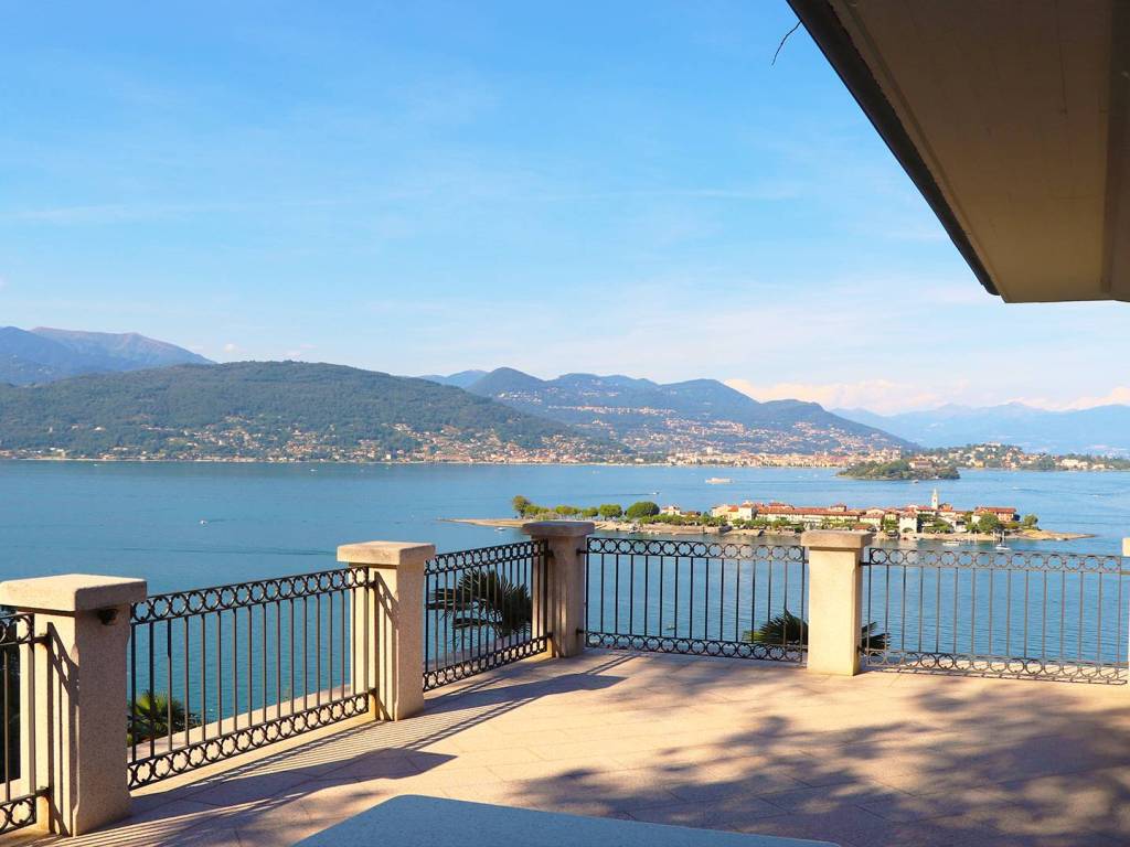 Appartamento a Baveno in Strada Statale del Sempione - Foto 2