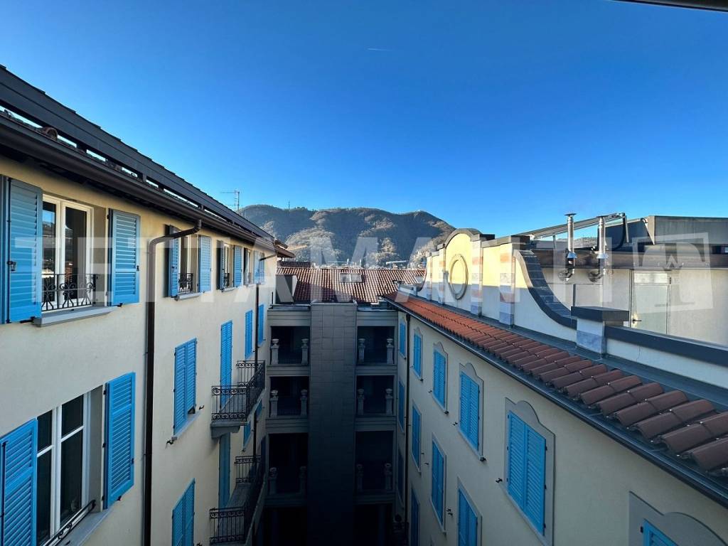 Appartamento a Como in Via Indipendenza, 16 - Foto 4