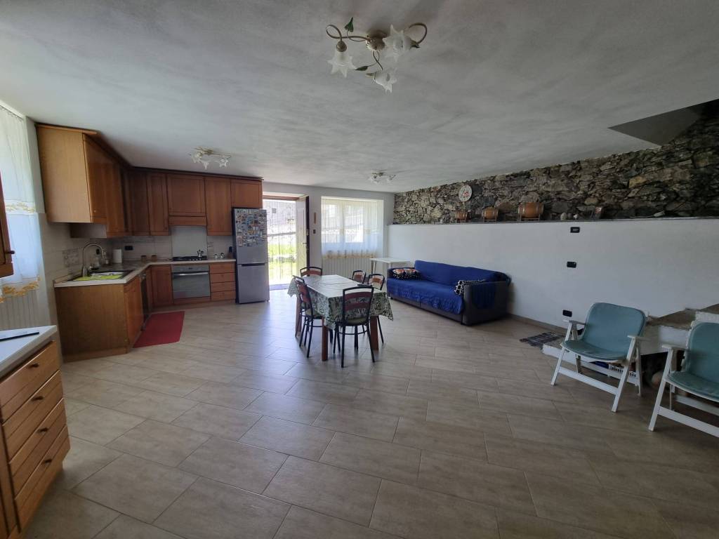 Villa a Novate mezzola in Via Bugelli, 31 - Foto 3