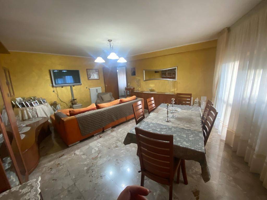 Appartamento a Lamezia terme in Via Carmelina Tropea, 40 - Foto 3