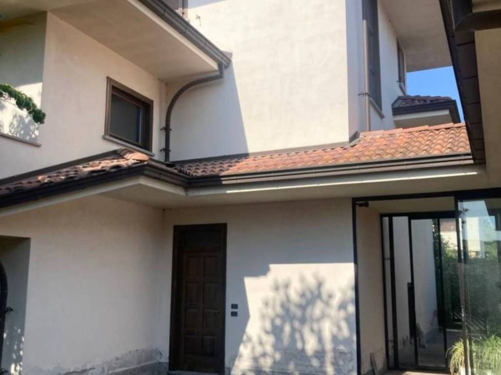 Villa a Vigevano in Viale Giacomo Leopardi, 110 - Foto 2