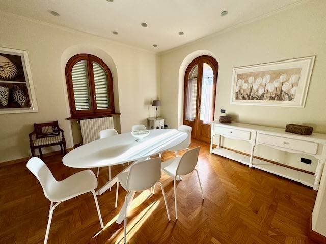Villa a Forte dei marmi in Via Piave - Foto 3