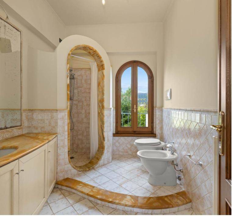 Villa a Forte dei marmi in Via Piave - Foto 5