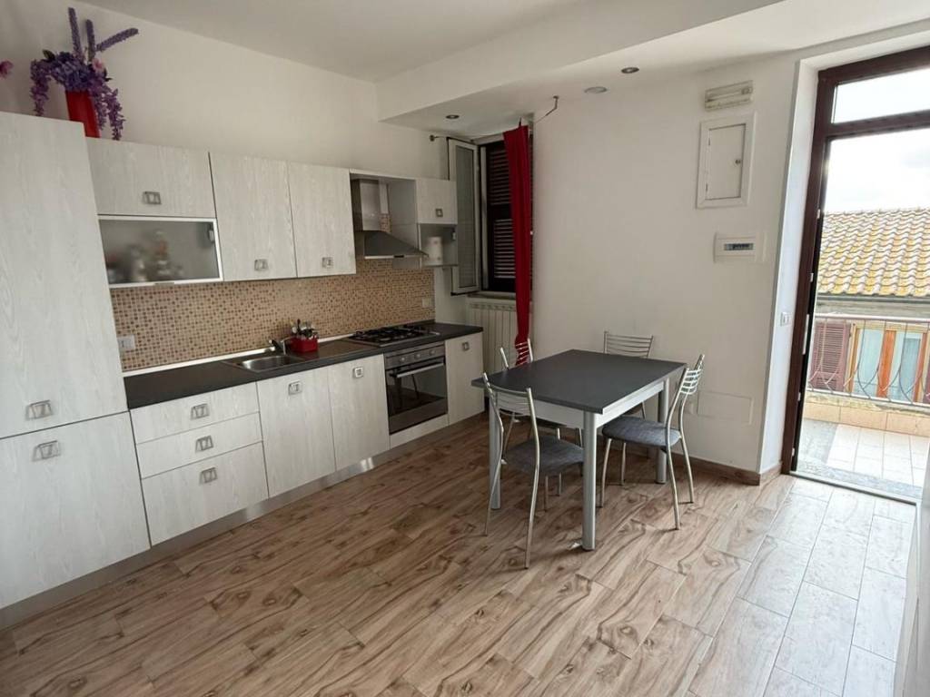 Appartamento a Capodimonte in Via dell'Orologio - Foto 2