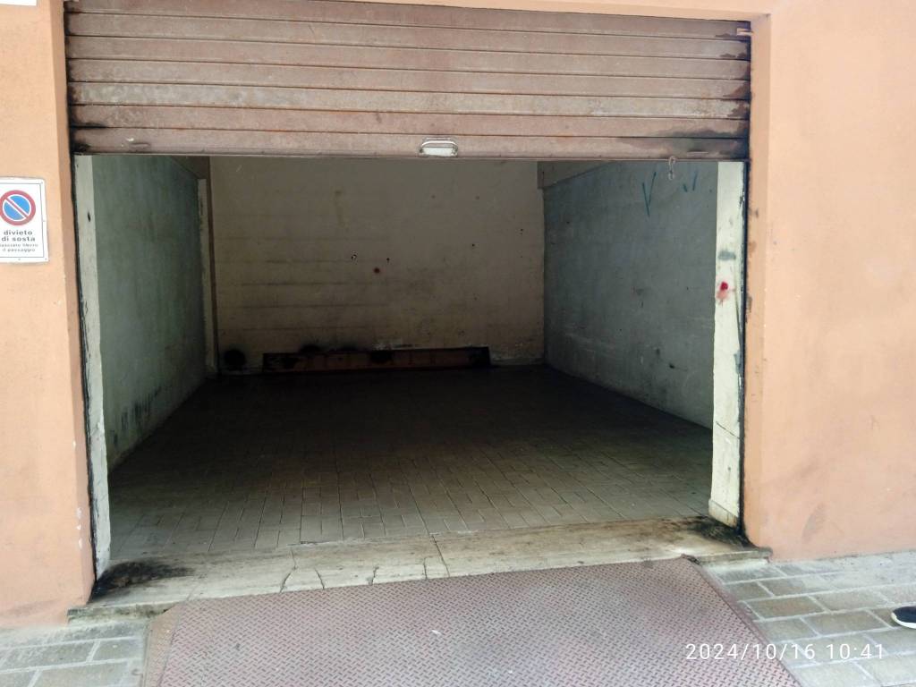 Box / garage a Vibo valentia in Via Pescara, 27 - Foto 3