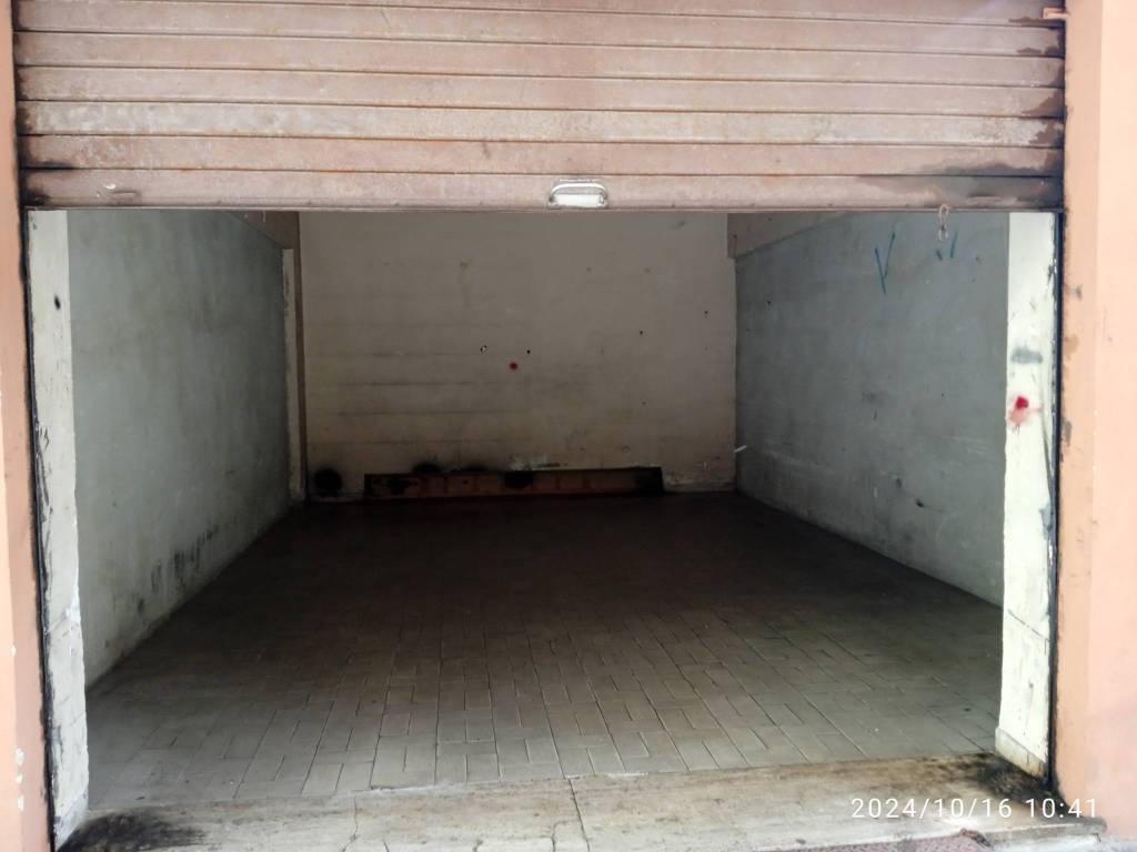 Box / garage a Vibo valentia in Via Pescara, 27 - Foto 4