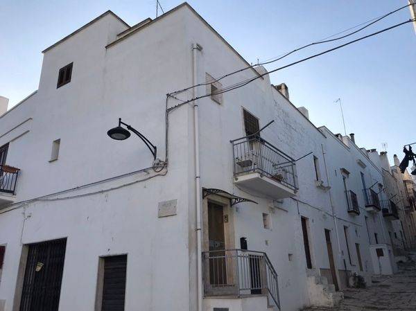 Appartamento a Ceglie messapica in Via Pola - Foto 3