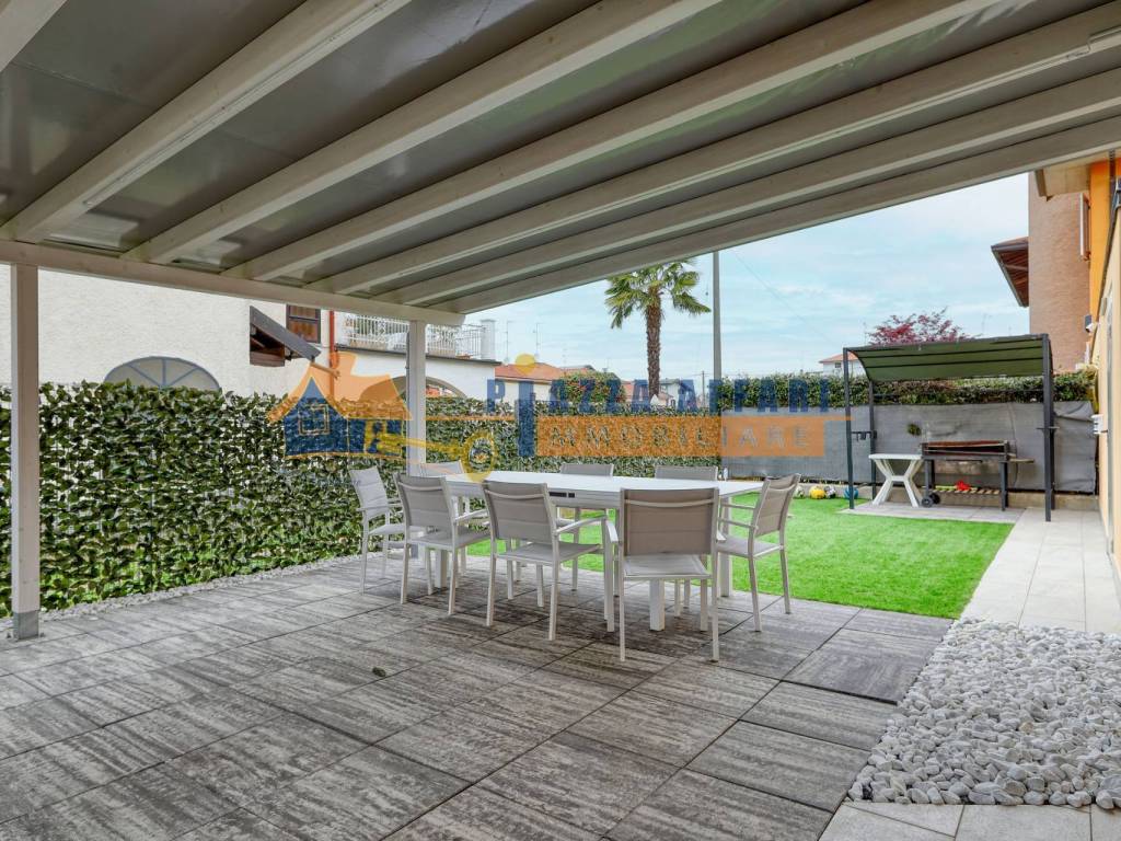 Villa a Carnago in Rione Colombera - Foto 4
