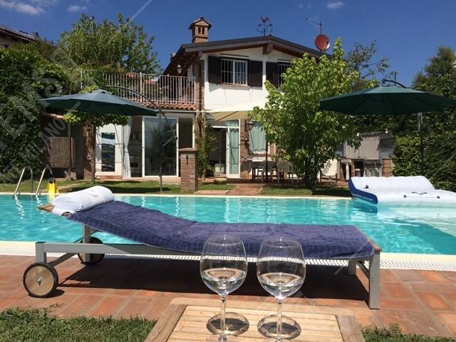 Rustico / casale a Castagnole delle lanze in Località Salera Alta - Foto 4