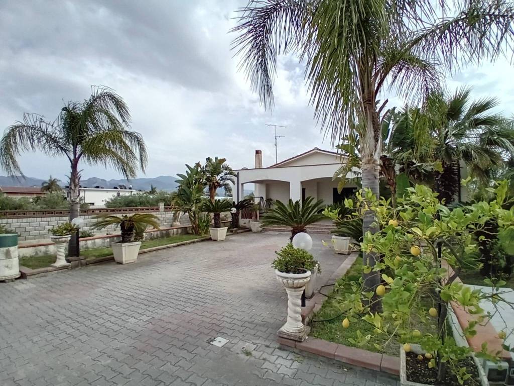 Villa a Milazzo in Via Spiaggia di Ponente - Foto 2