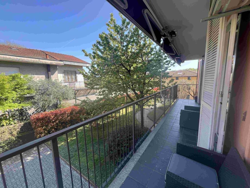 Appartamento a Sesto calende in Via Guglielmo Marconi - Foto 2