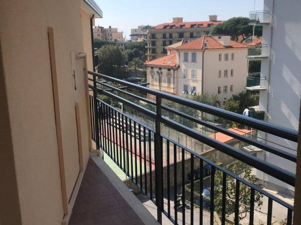 Appartamento a Finale ligure in Via Madonna - Foto 3