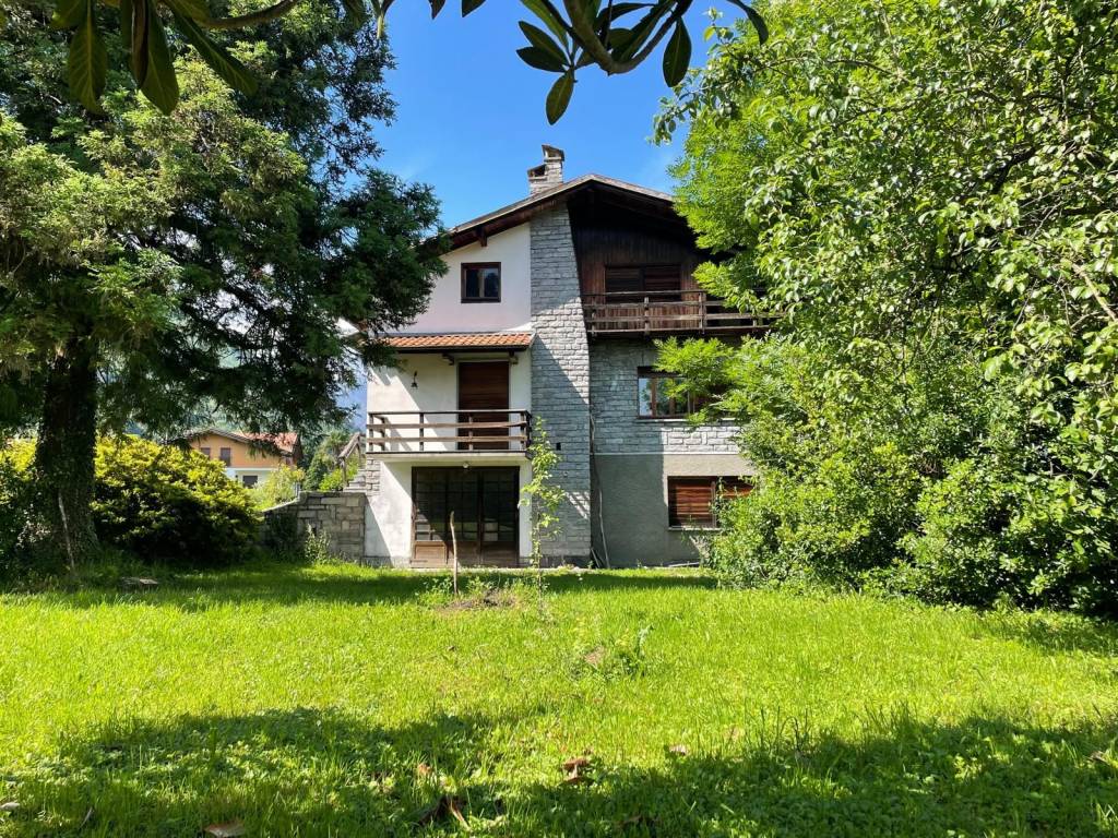 Villa a Gravellona toce in Via Pietro Pedolazzi, 136 - Foto 2