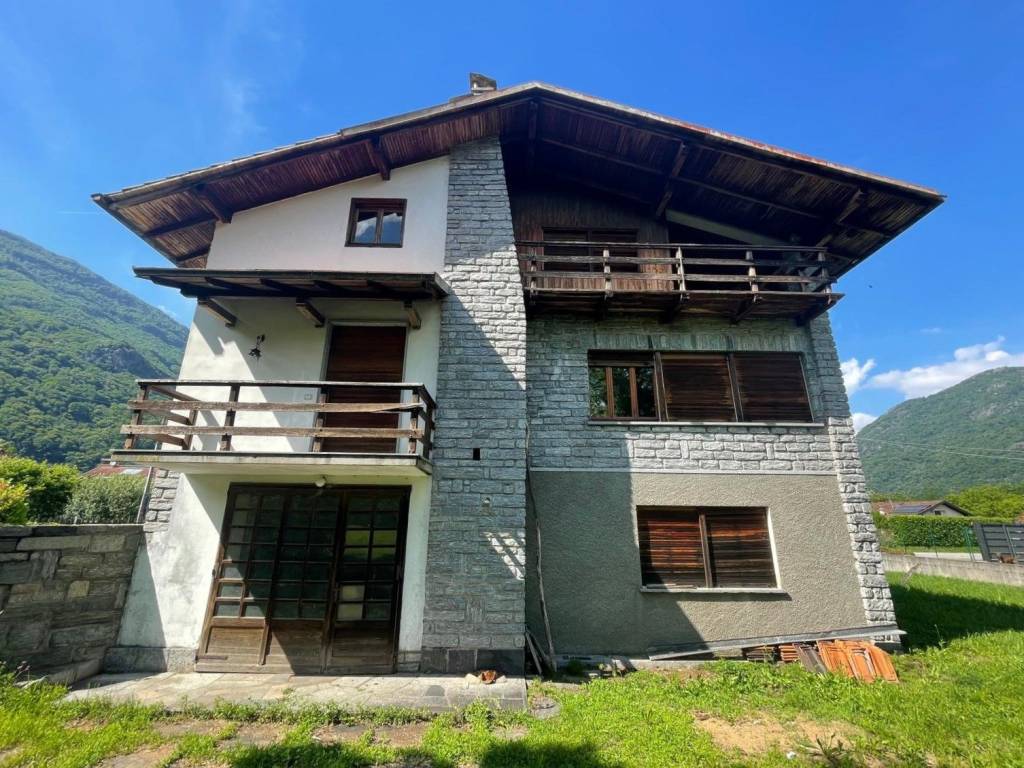 Villa a Gravellona toce in Via Pietro Pedolazzi, 136 - Foto 3