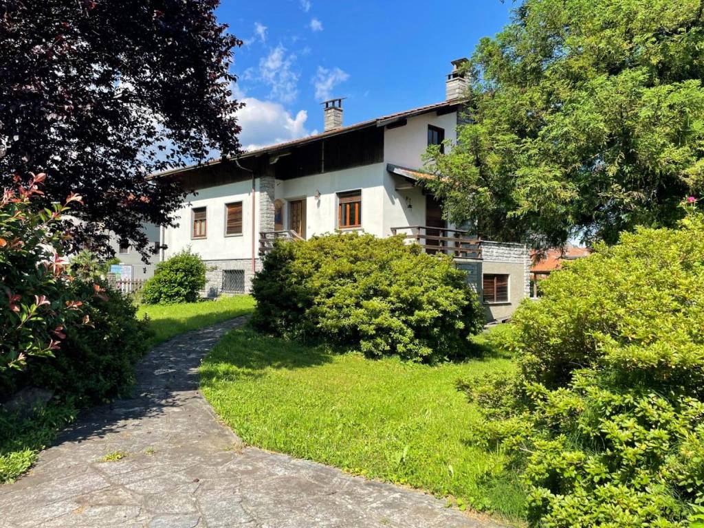 Villa a Gravellona toce in Via Pietro Pedolazzi, 136 - Foto 4