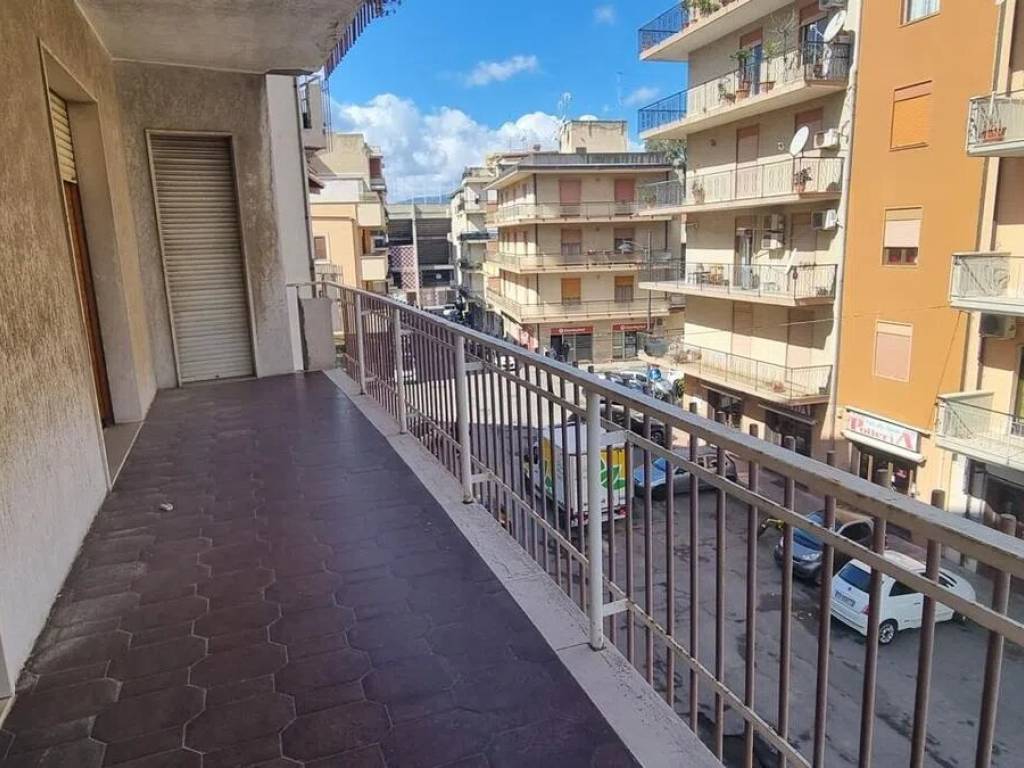 Appartamento a Reggio calabria in Via Botteghelle, 43 - Foto 2