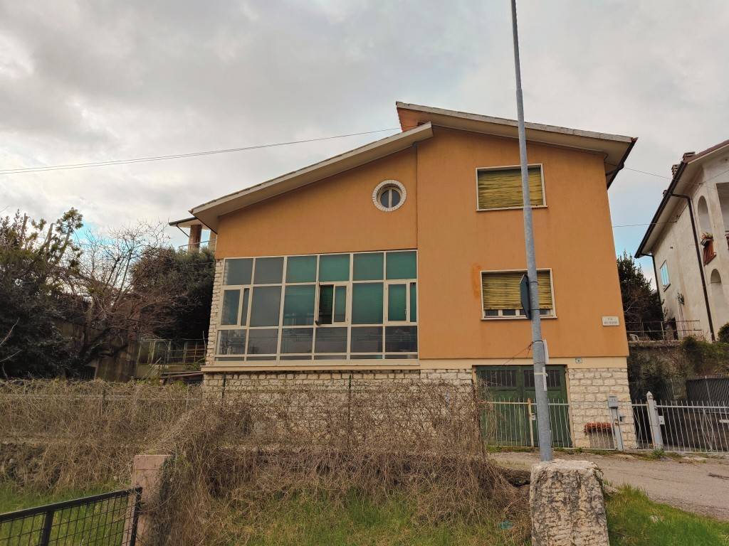 Villa a Fumane in Via Belvedere, 4 - Foto 3