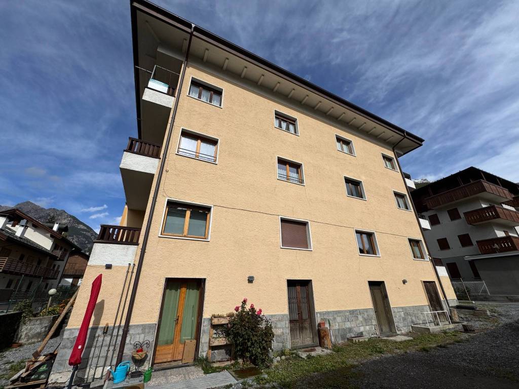 Appartamento a Bormio in Via Maurizio Quadri, 3 - Foto 4