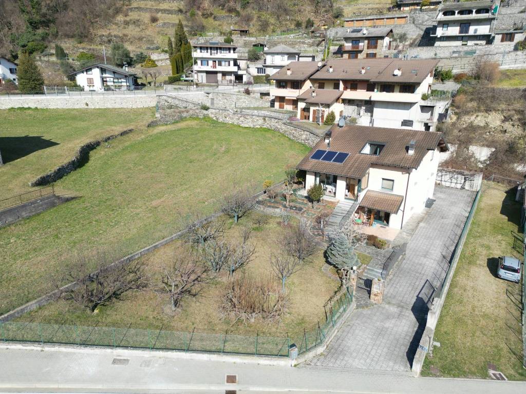 Villa a Morbegno in Viale Tommaso Ambrosetti, 21 - Foto 4