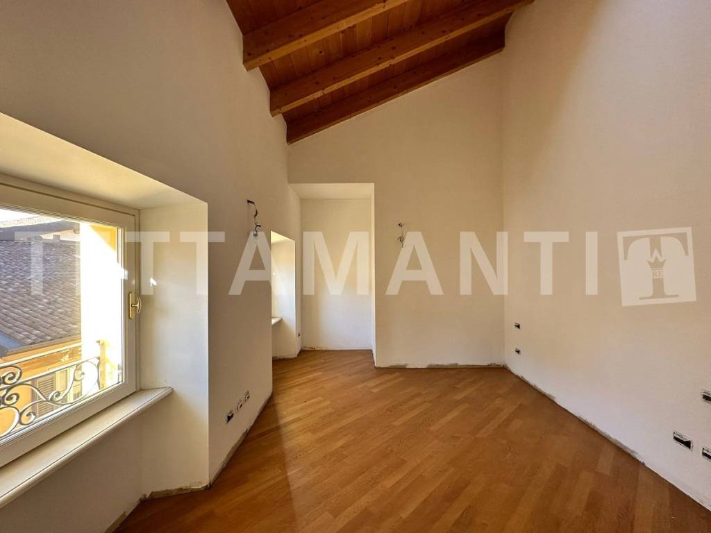 Appartamento a Como in Via Indipendenza, 16 - Foto 4