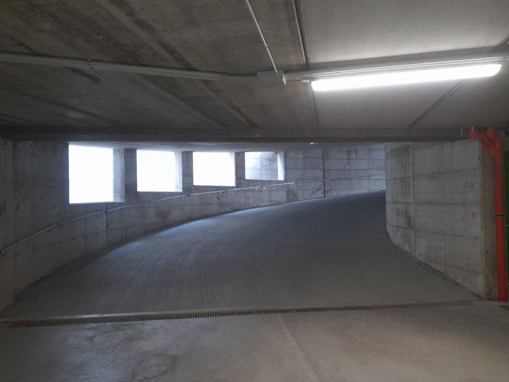Box / garage a Tortona in Via Franco Anselmi, 8 - Foto 3