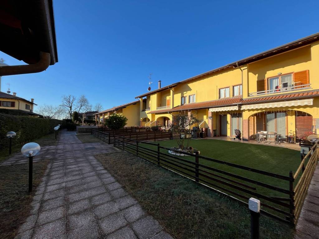Appartamento a Vizzola ticino in Via Giuseppe Mazzini - Foto 4