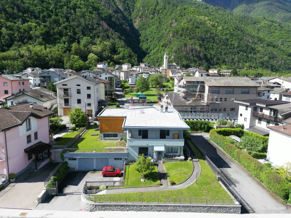 Villa a Morbegno in Viale Tommaso Ambrosetti, 21 - Foto 5