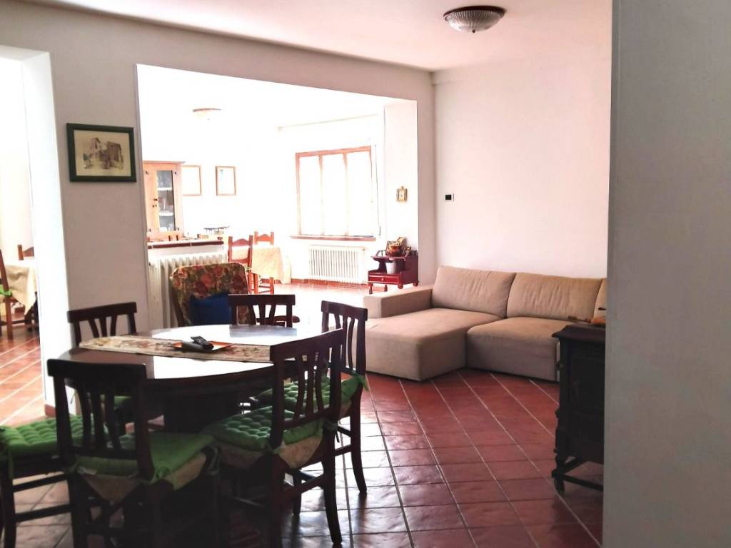 Casa indipendente a Cerchio in Via dei Frati, 14 - Foto 2