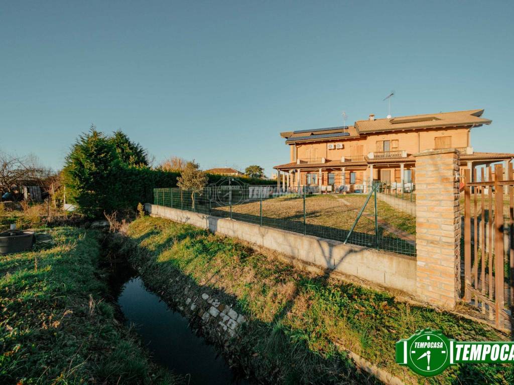 Villa a Robecco pavese in Strada Provinciale 112 - Foto 3