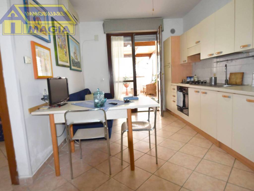 Appartamento a Alba adriatica in Via Falò, 15 - Foto 4