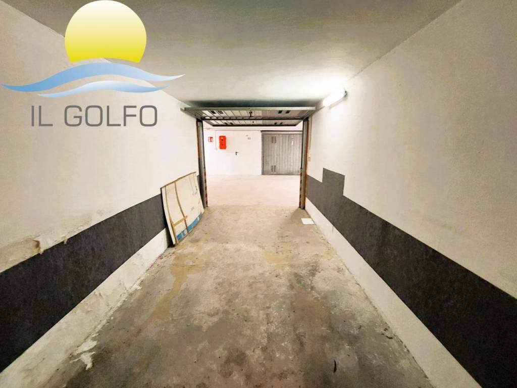 Box / garage a San bartolomeo al mare in Largo Gallinara, 3 - Foto 3