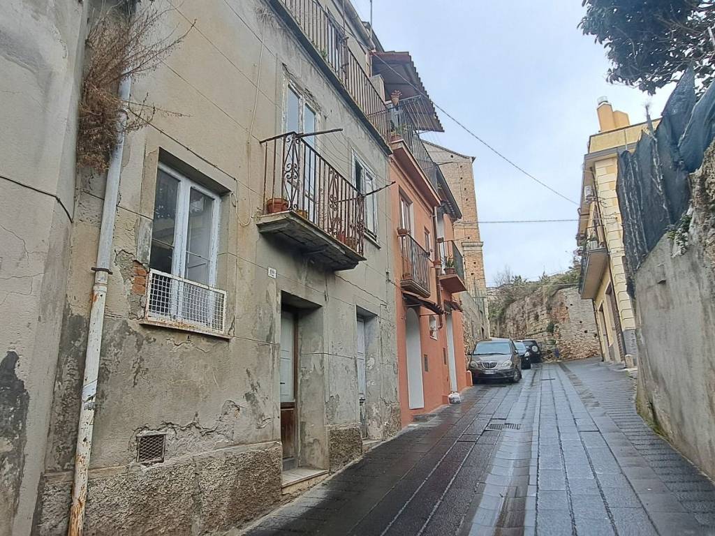 Casa indipendente a Vibo valentia in Via Iazzolino, 10 - Foto 2