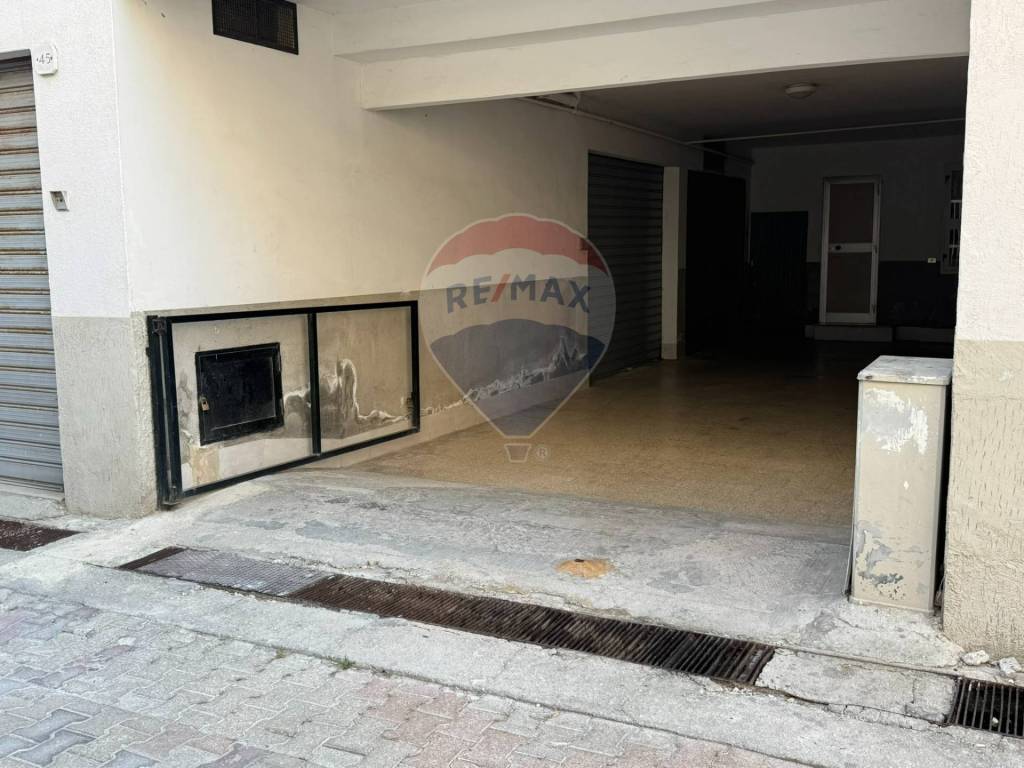 Box / garage a Vieste in Via Salvemini, 48 - Foto 2