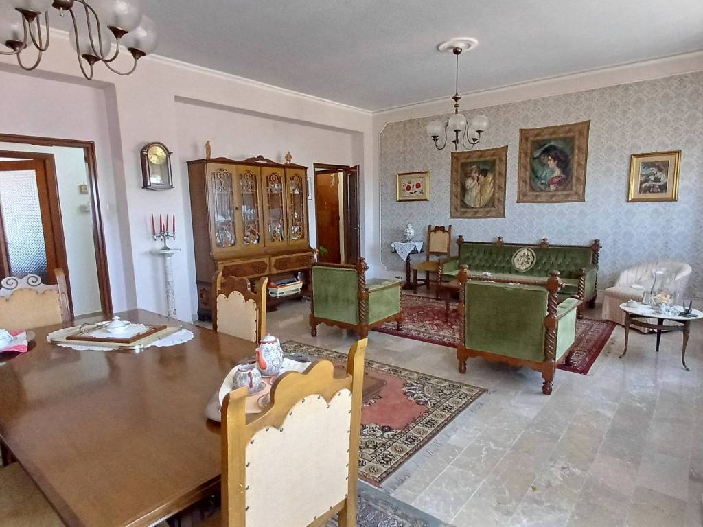 Appartamento a Caltagirone in Via Sardegna, 21 - Foto 4