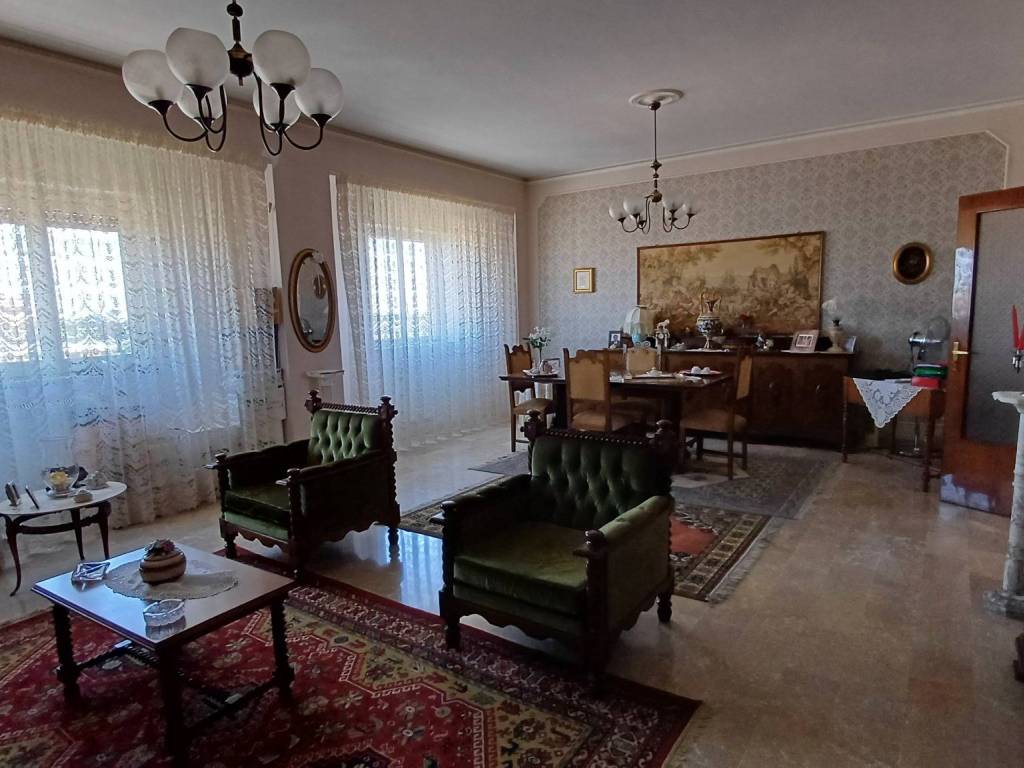 Appartamento a Caltagirone in Via Sardegna, 21 - Foto 5