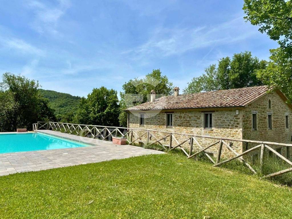 Rustico / casale a Gubbio in Frazione Caresto - Foto 2
