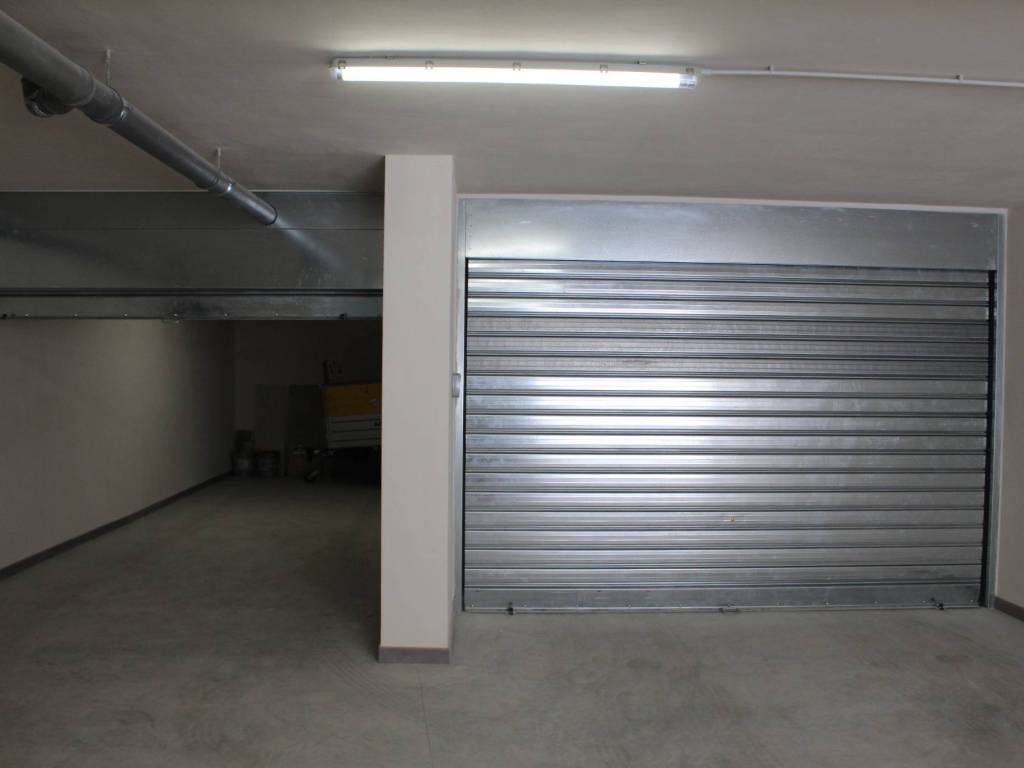 Box / garage a Francavilla fontana in Via Giuseppe Mazzini, 47 - Foto 3