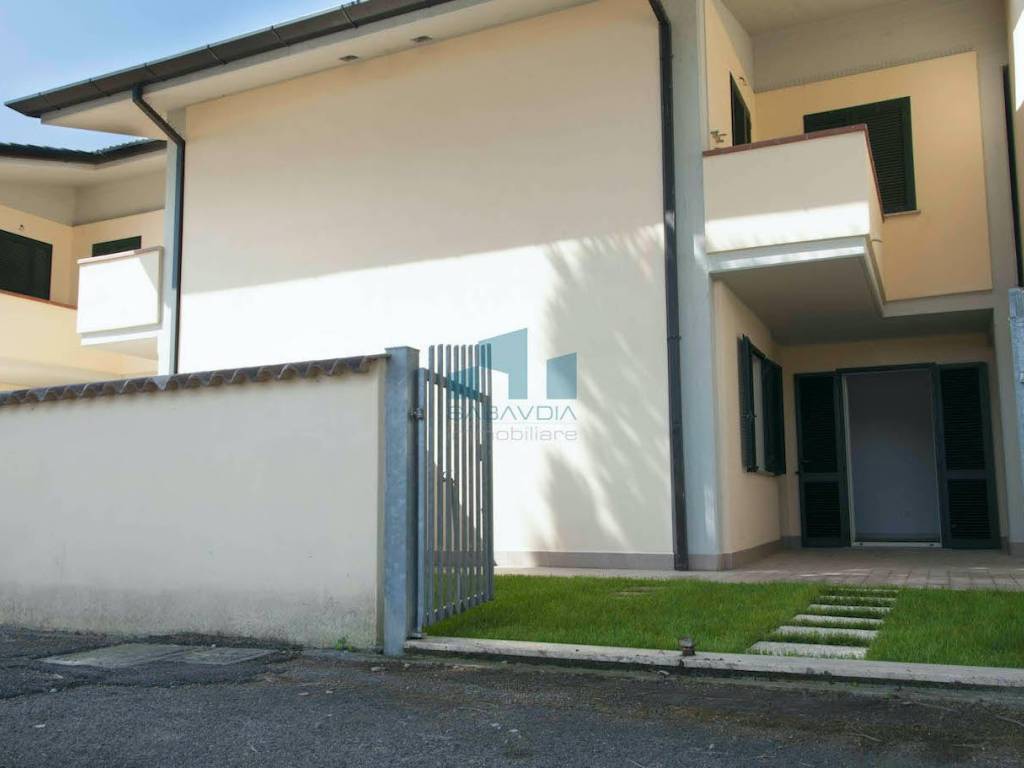 Villetta a schiera a Sabaudia in Viale delle Costellazioni - Foto 3