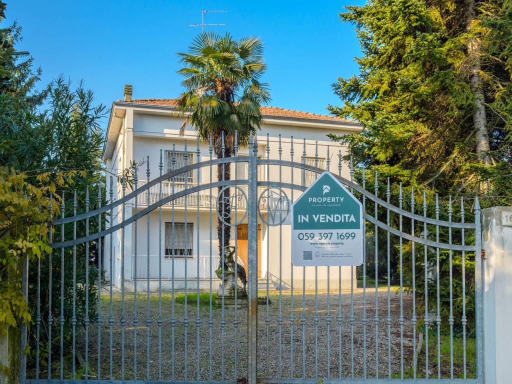 Villa a Carpi in Strada Statale di Correggio - Foto 2