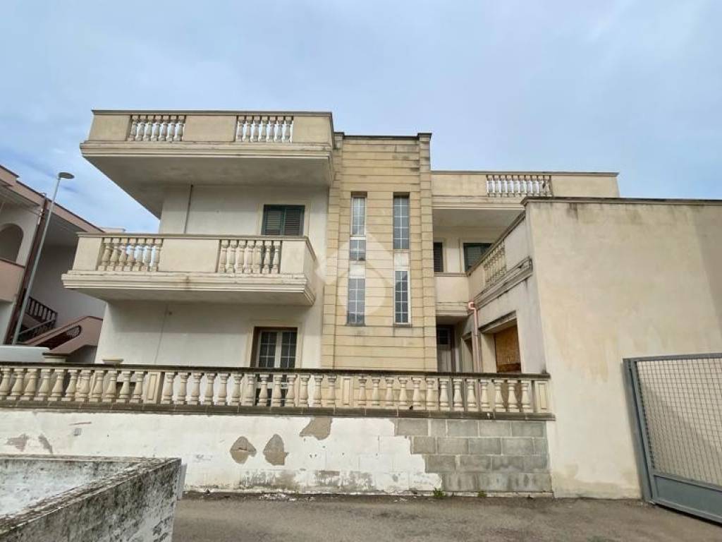 Casa indipendente a Racale in Via Amerigo Vespucci, 1 - Foto 2