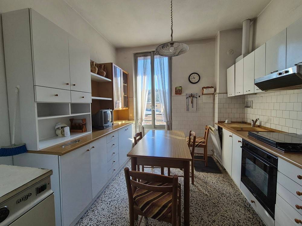 Appartamento a Barzanò in Via Giuseppe Verdi - Foto 5