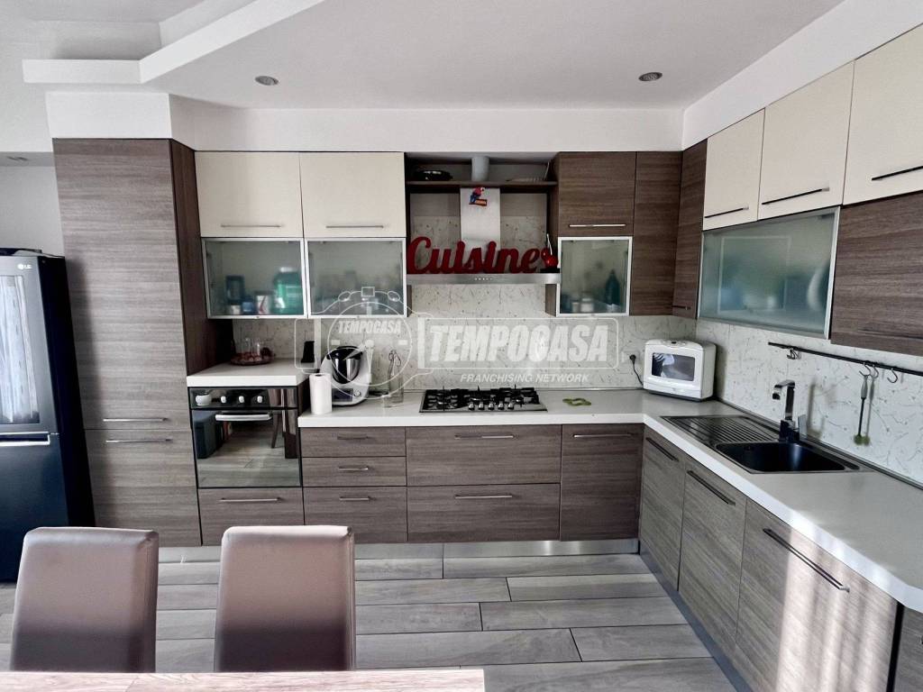 Appartamento a Luino in Via Creva 79/B - Foto 4