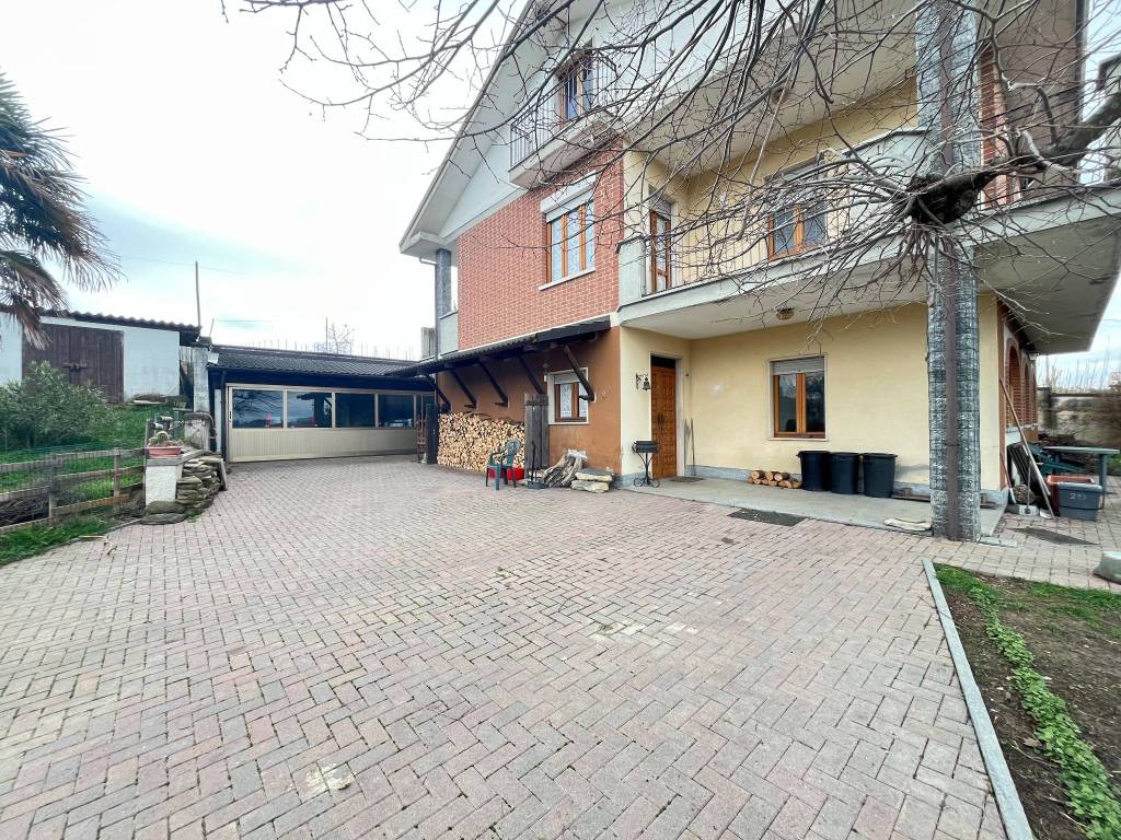 Villa a Canelli in Corso della Libertà, 19 - Foto 2