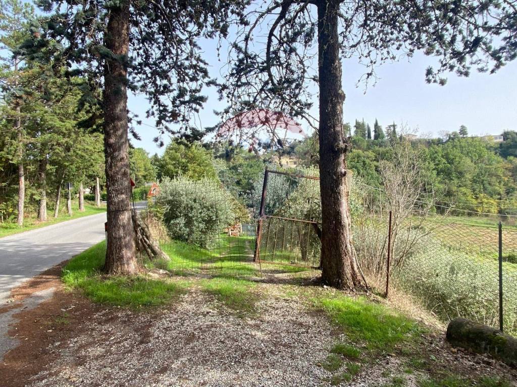 Terreno a Citerna in Strada Comunale della Stazione - Foto 2