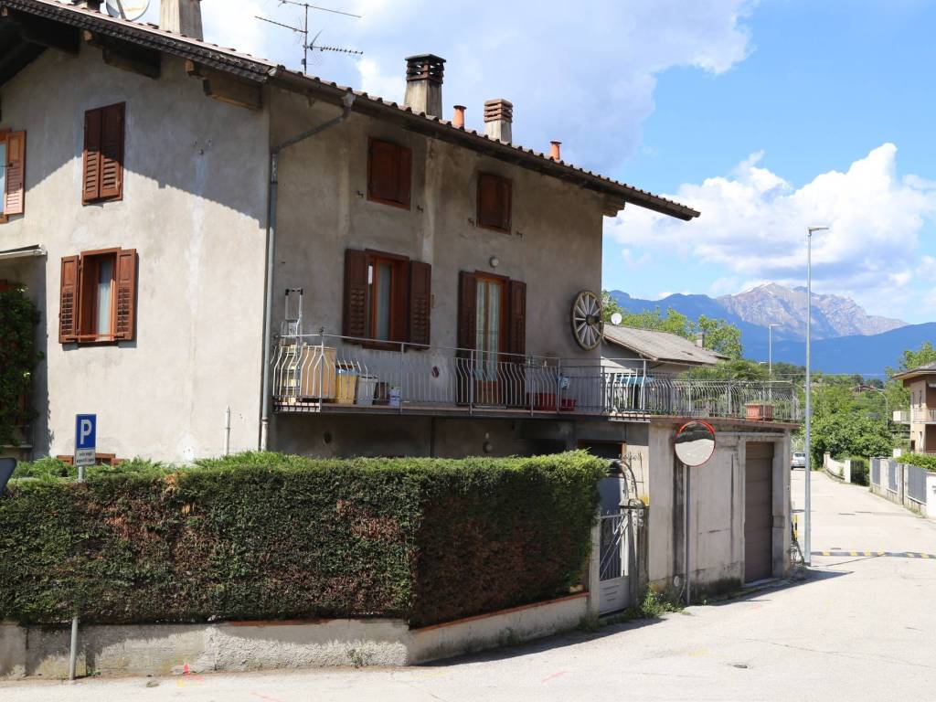 Casa indipendente a Rovereto in Via Carlo Rosmini, 5 - Foto 2