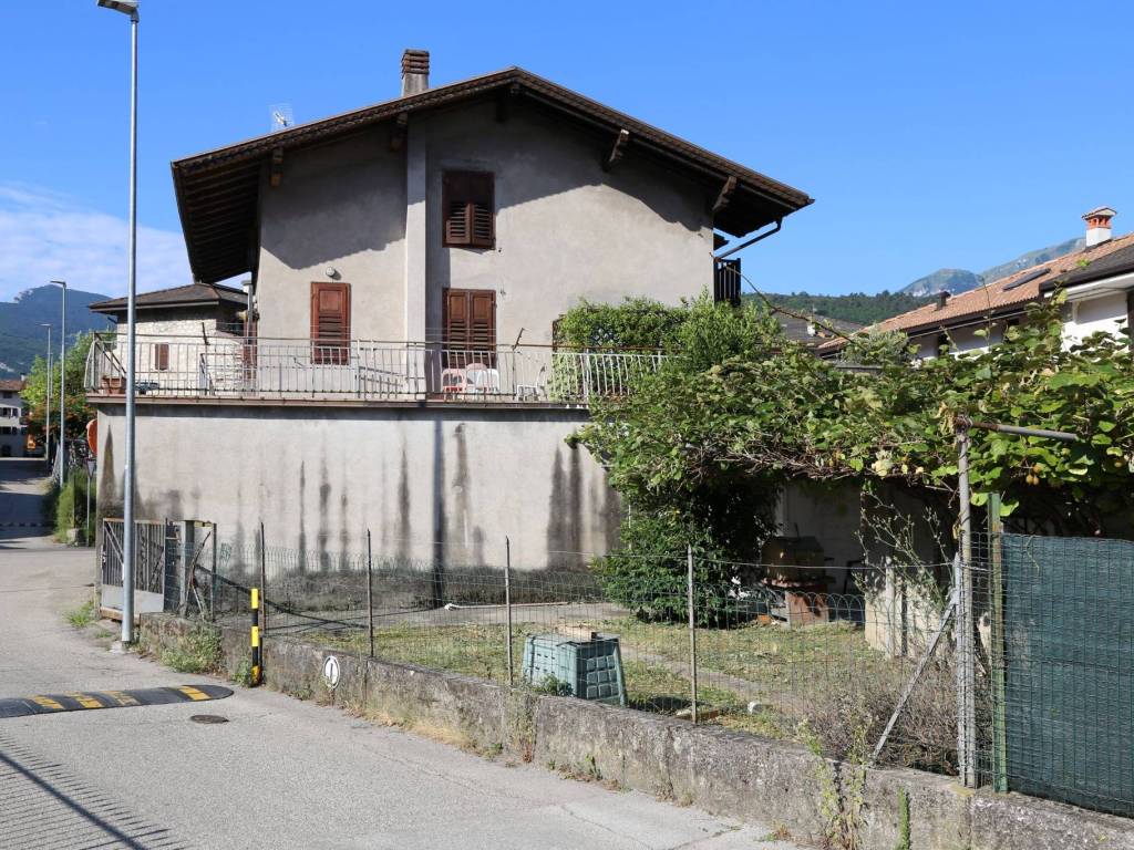 Casa indipendente a Rovereto in Via Carlo Rosmini, 5 - Foto 3